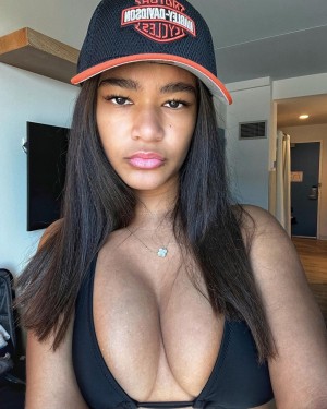 juliaalovesyou Photo #1