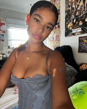 juliaalovesyou Photo #9