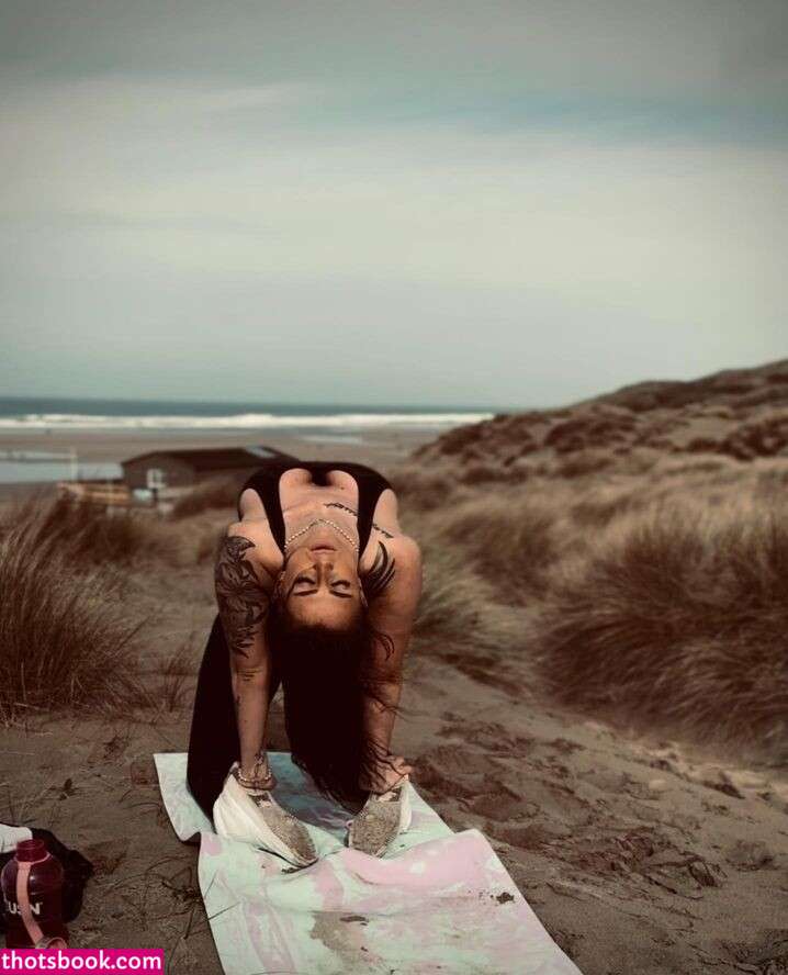 Siobhan Ward Photo #10