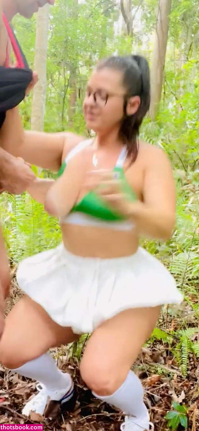 thicksmiley Photo #7