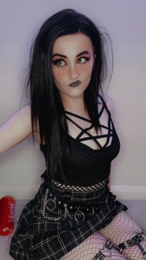 Sammidodgermines Photo #15