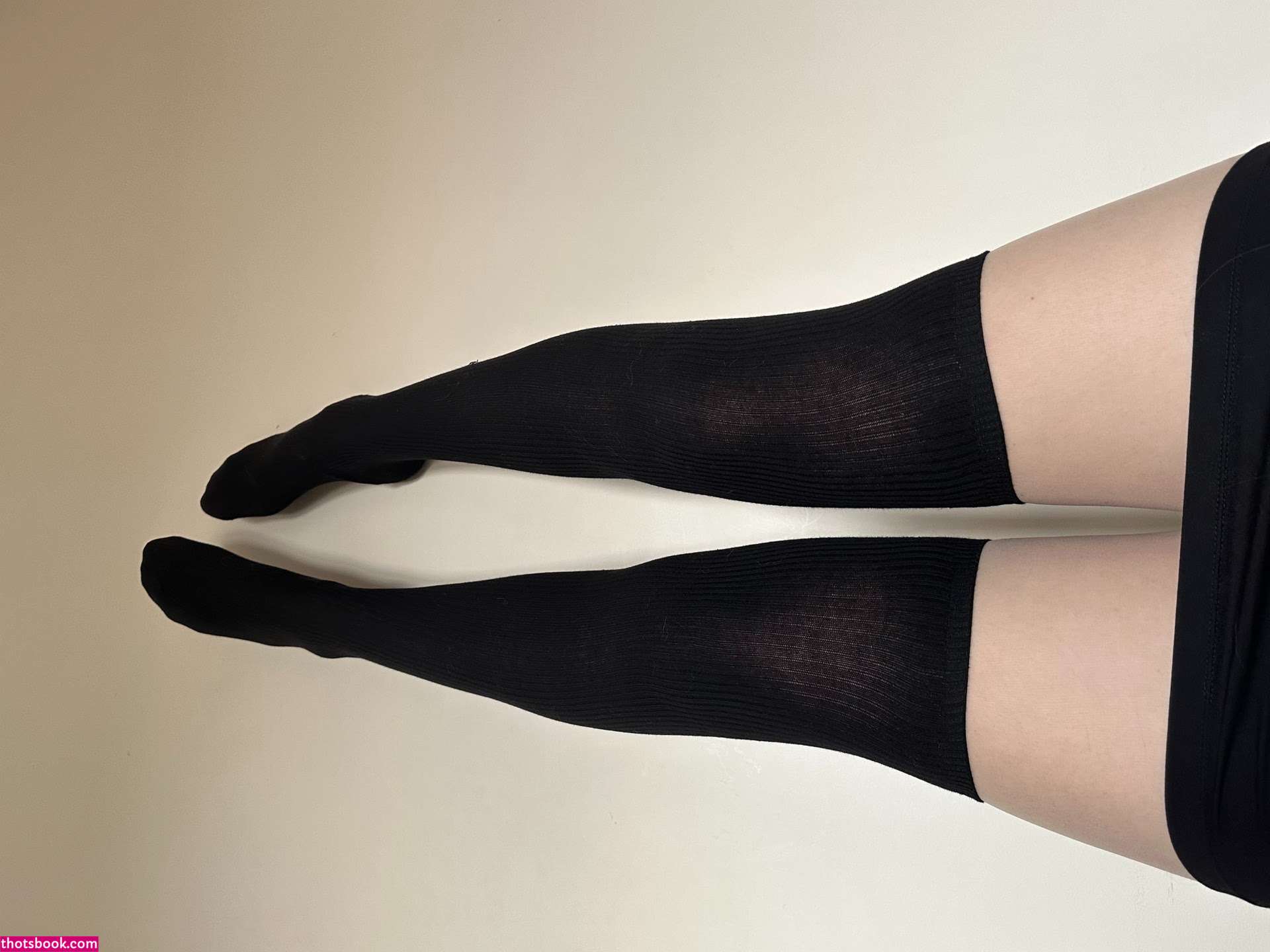 Tallbunnyy Photo #10