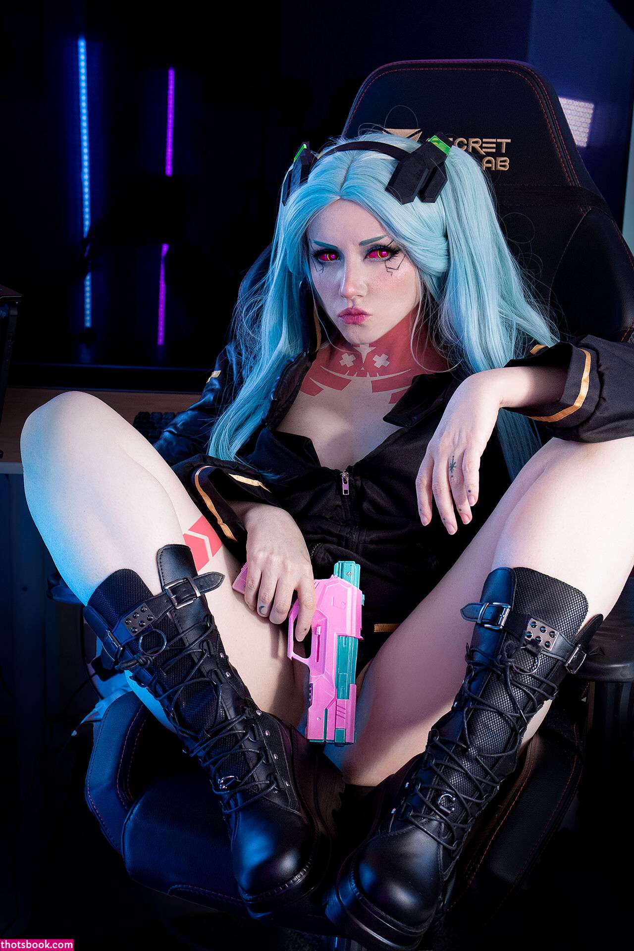 Ezy Summers Photo #15