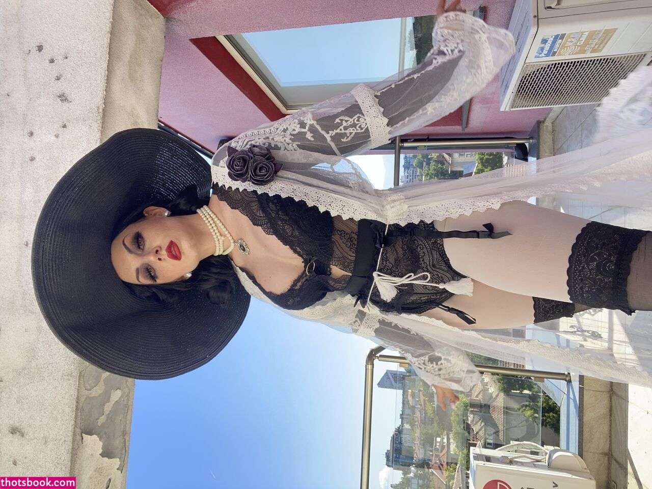 Ezy Summers Photo #163