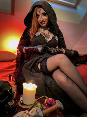 Ezy Summers Photo #187