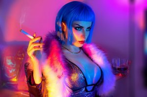 Ezy Summers Photo #193