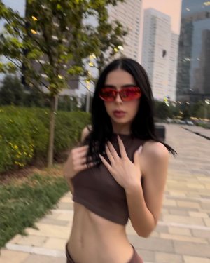 Mariana Grimaldi Post #11