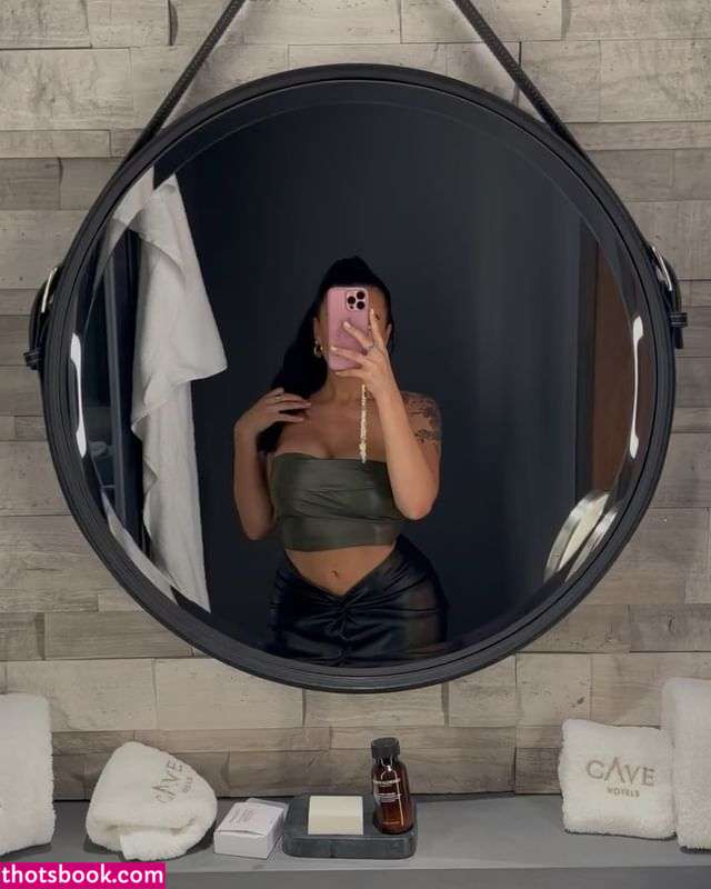 Danielle Tilly Wright Photo #16