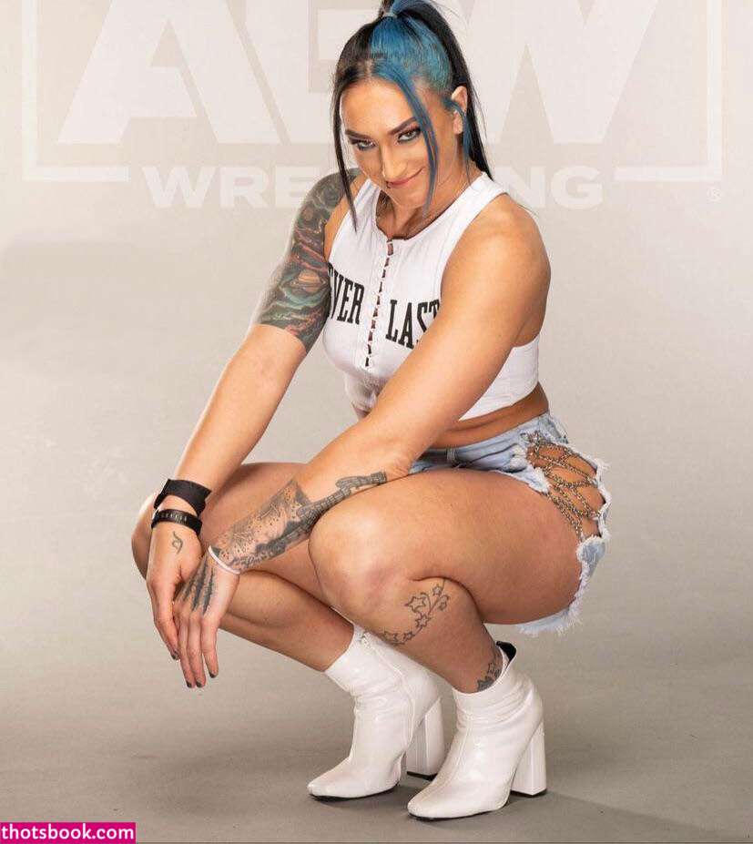 Kris Statlander Photo #23