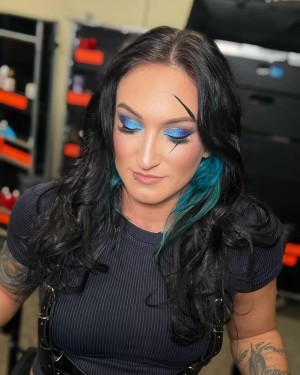 Kris Statlander Photo #38