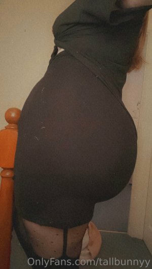 Tallbunnyy Photo #47