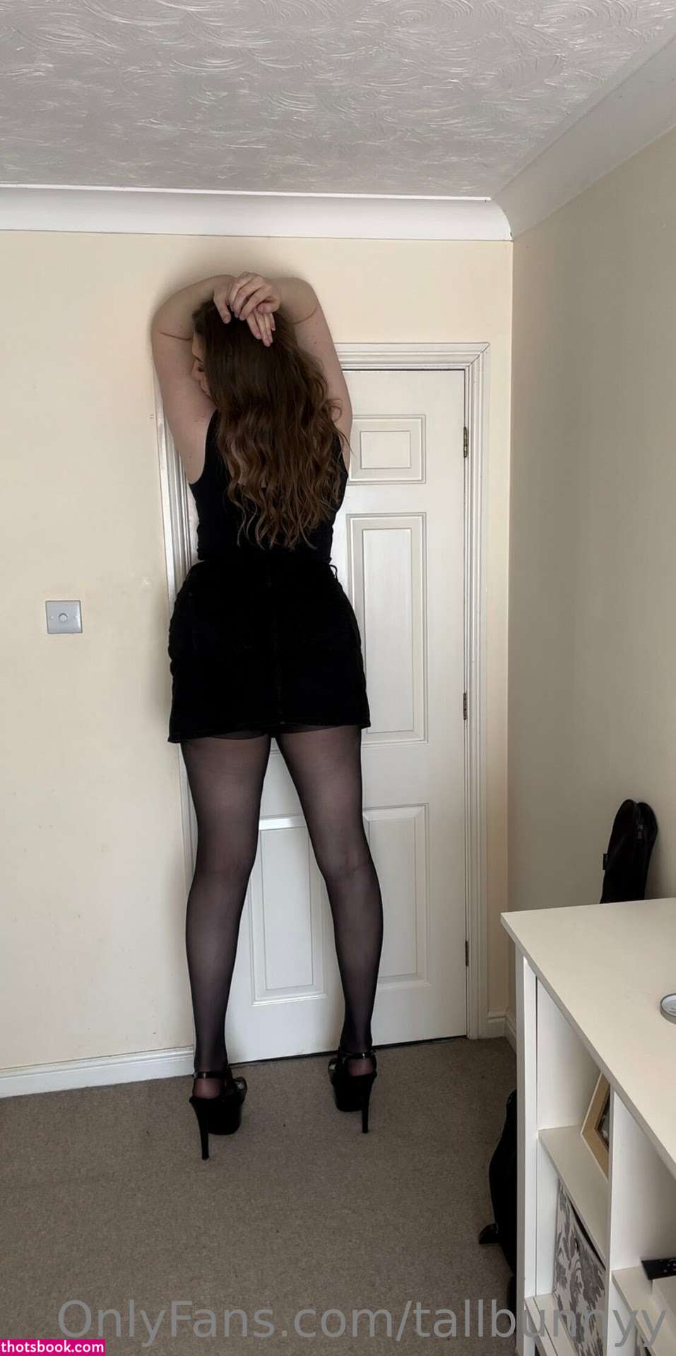 Tallbunnyy Photo #73