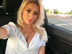 Abbyyyyyx0x0 Photo #8