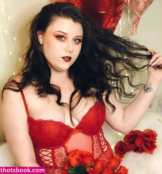 Bogwitchbae Photo #1