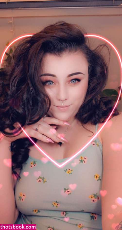 Bogwitchbae Photo #10