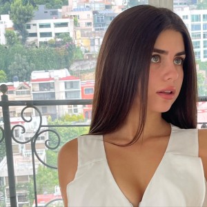 Melissa Leal Photo #1