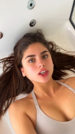 Melissa Leal Video #33