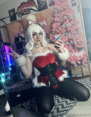 ipeachysweet Photo #3