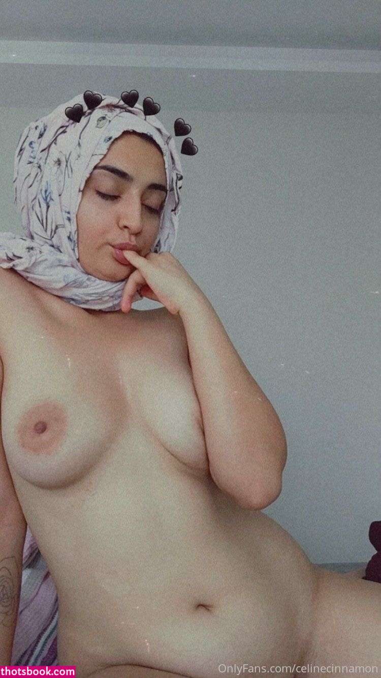 Celinecinnamon Photo #25