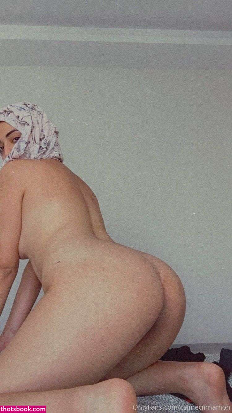 Celinecinnamon Photo #29