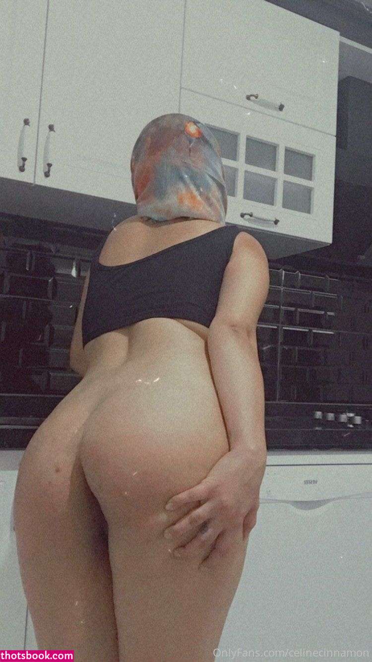 Celinecinnamon Photo #32