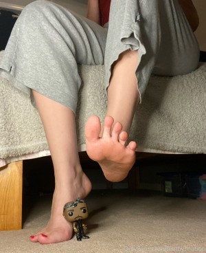 Queenzsfeet Photo #33