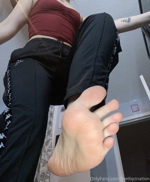 Queenzsfeet Photo #61