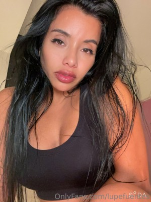 Lupe Fuentes Photo #3