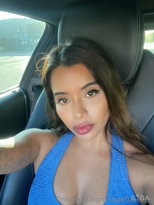 Lupe Fuentes Photo #5