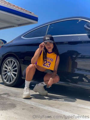 Lupe Fuentes Photo #16