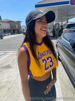 Lupe Fuentes Photo #17