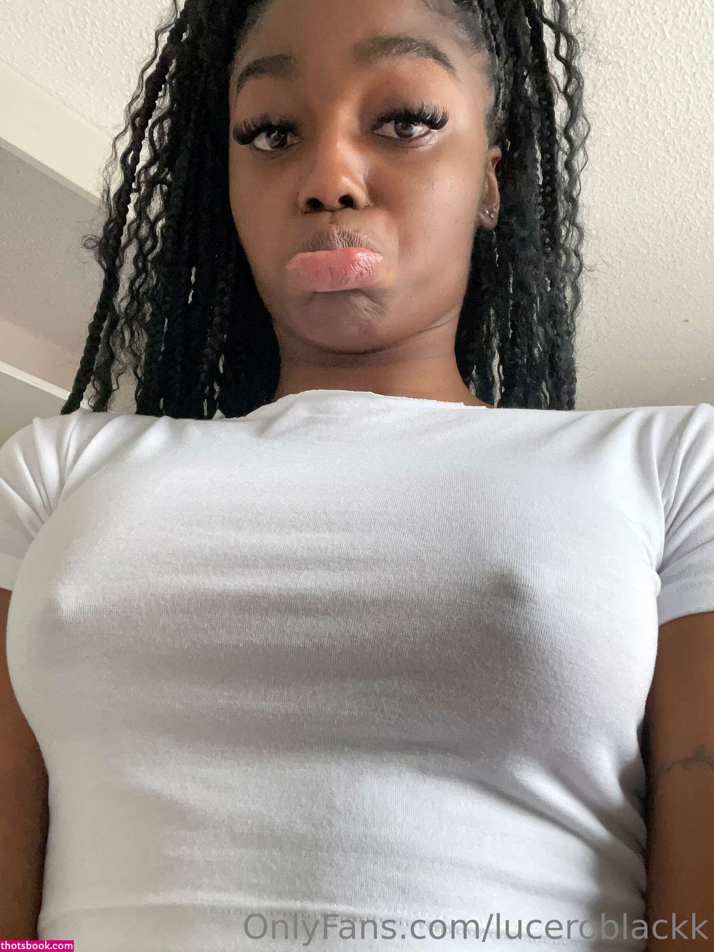 Lucero Black Photo #61