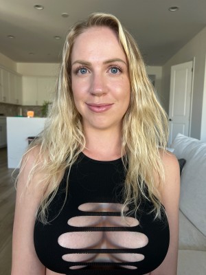 Joyce Zarza Photo #122