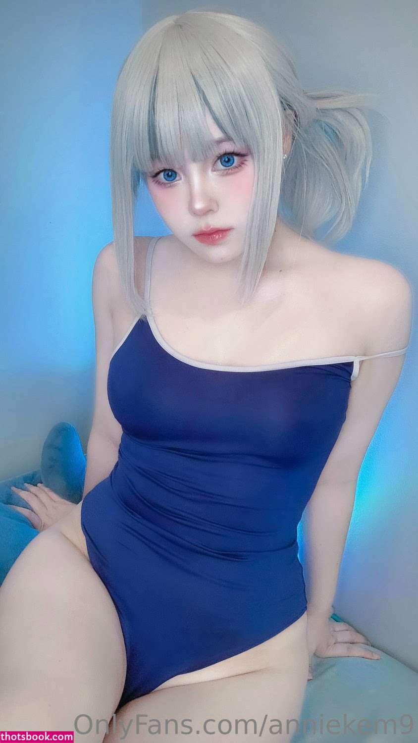 Annie Leonhardt Photo #54