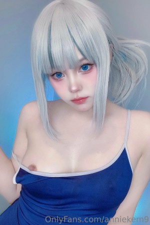 Annie Leonhardt Photo #55