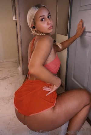 Emmi Lampinen Photo #53