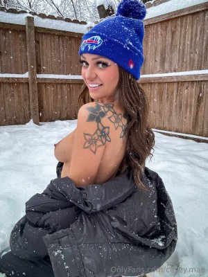 Heyitscaseymae Photo #8