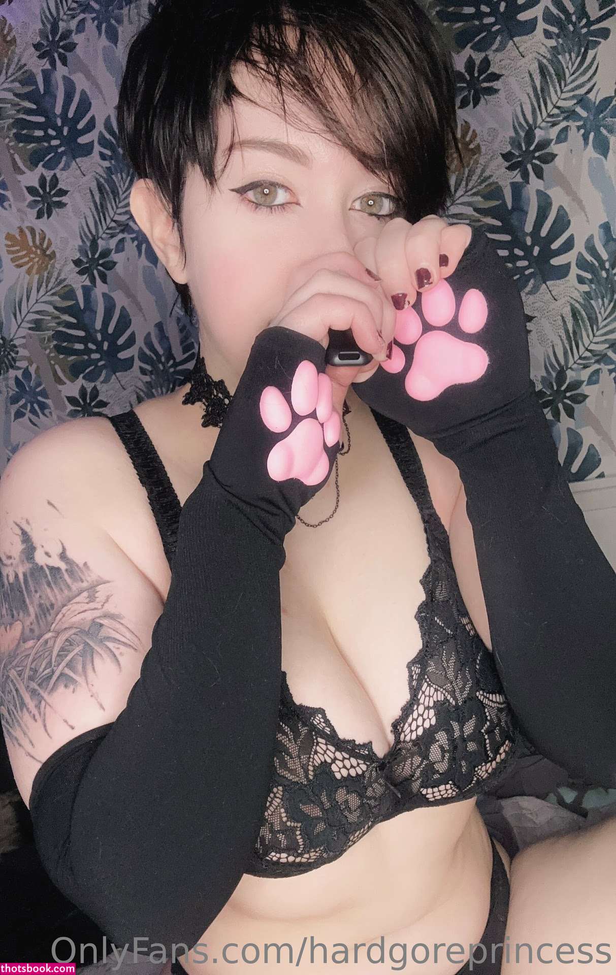 hardgoreprincess Photo #4