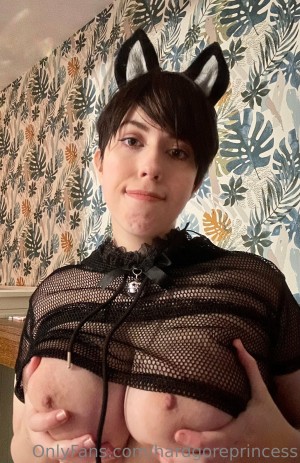 hardgoreprincess Photo #5