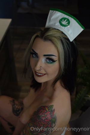 Honeyy Noir Photo #72