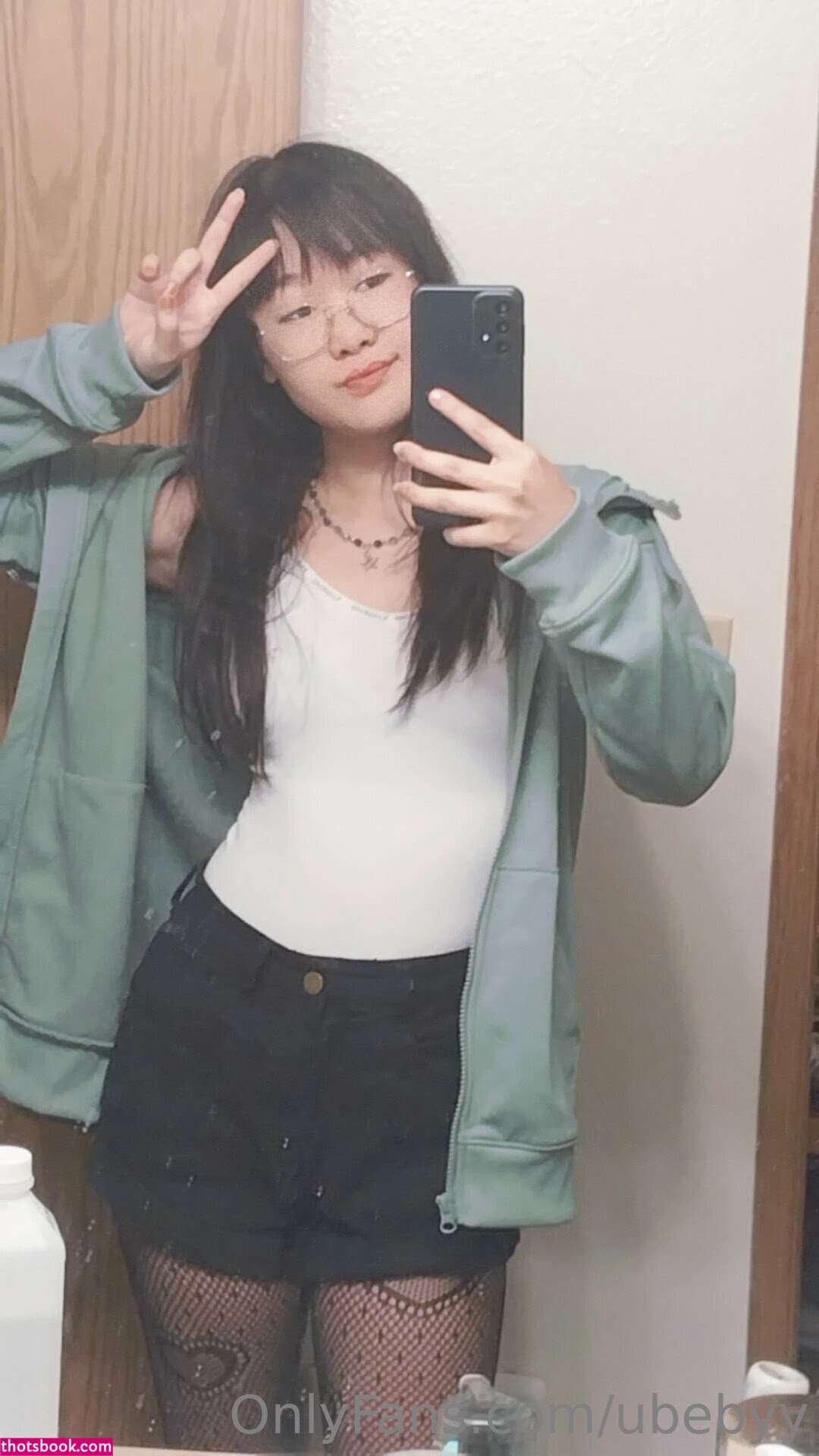 Jules Wynn Photo #23