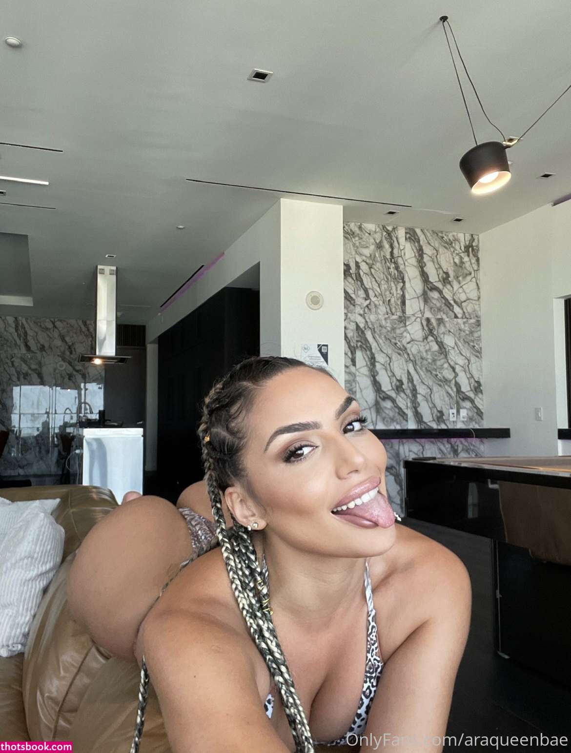 Araqueenbae Photo #210