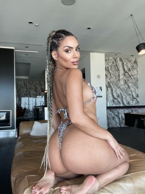 Araqueenbae Photo #165