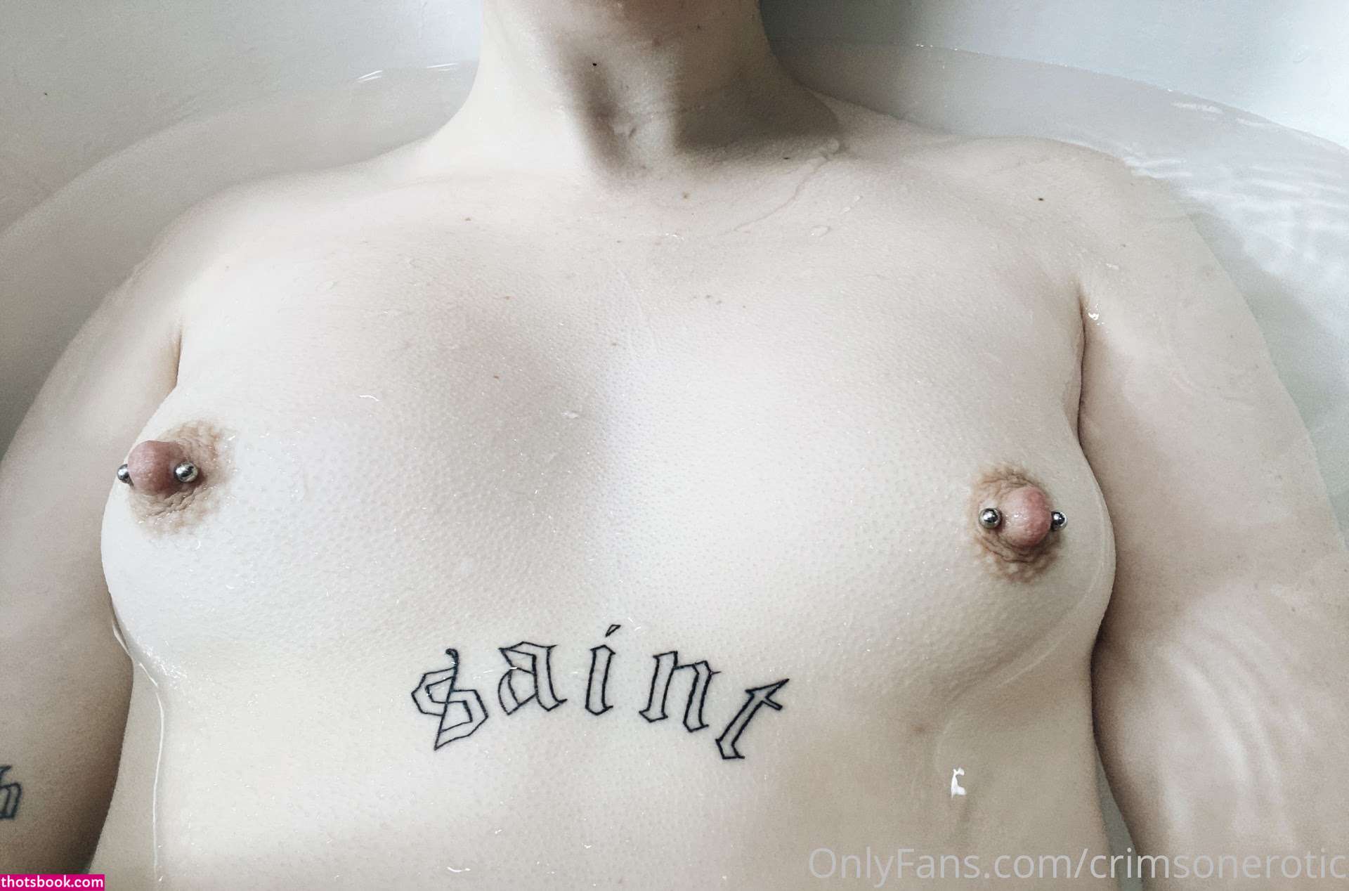 Crimsonerotic Photo #12