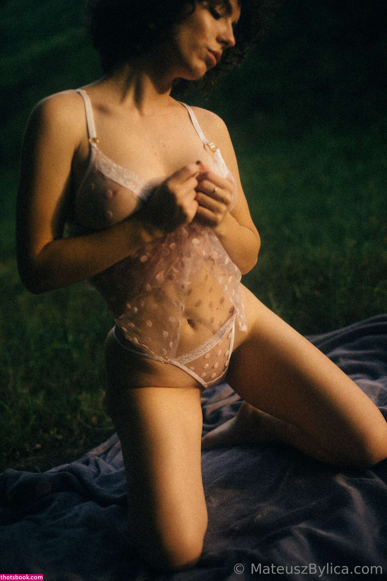 curlywiktoria Photo #24