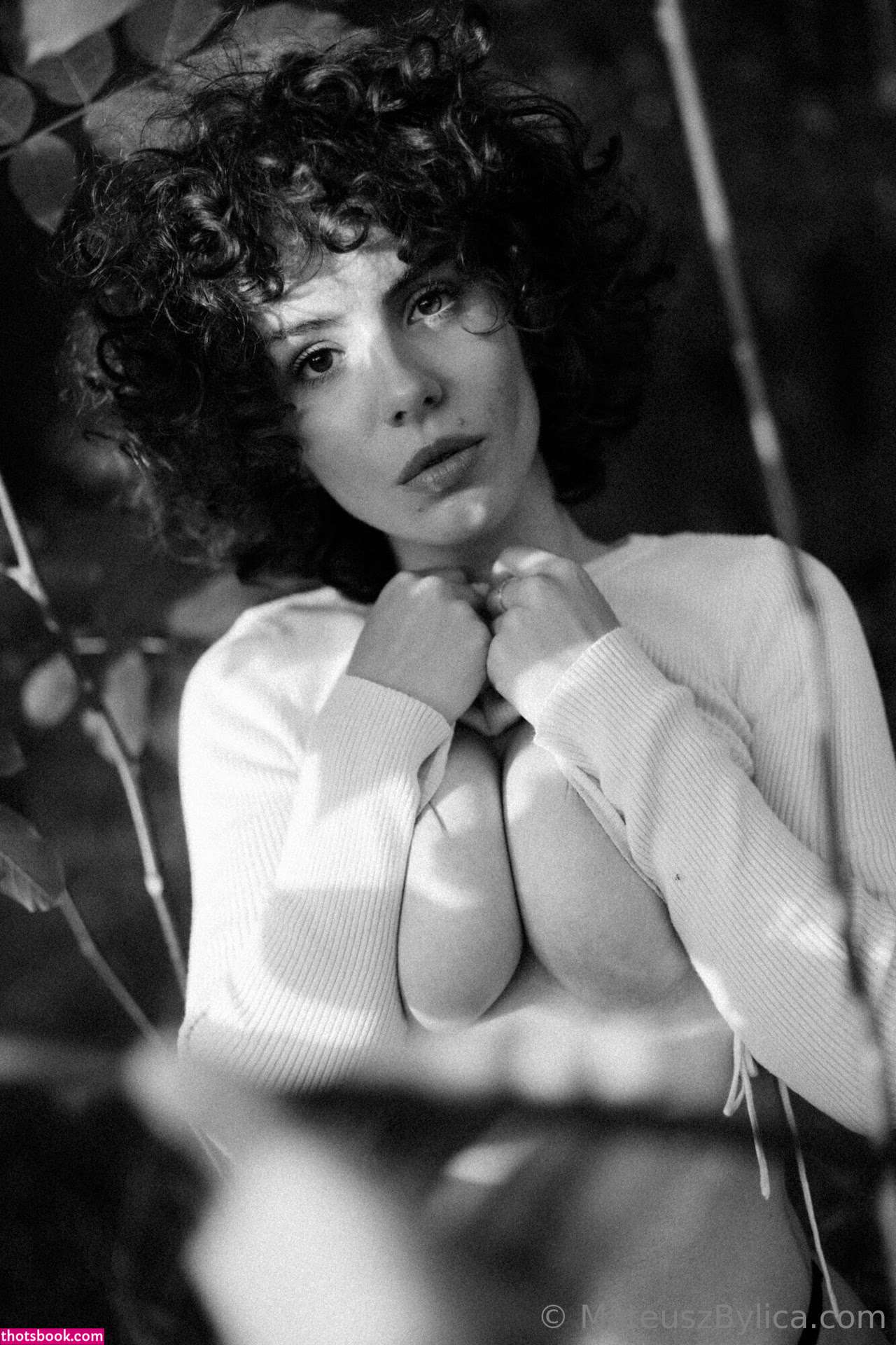 curlywiktoria Photo #35