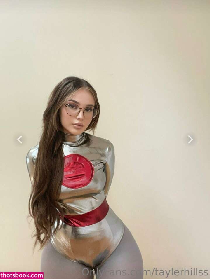 Tayler Hills Photo #465