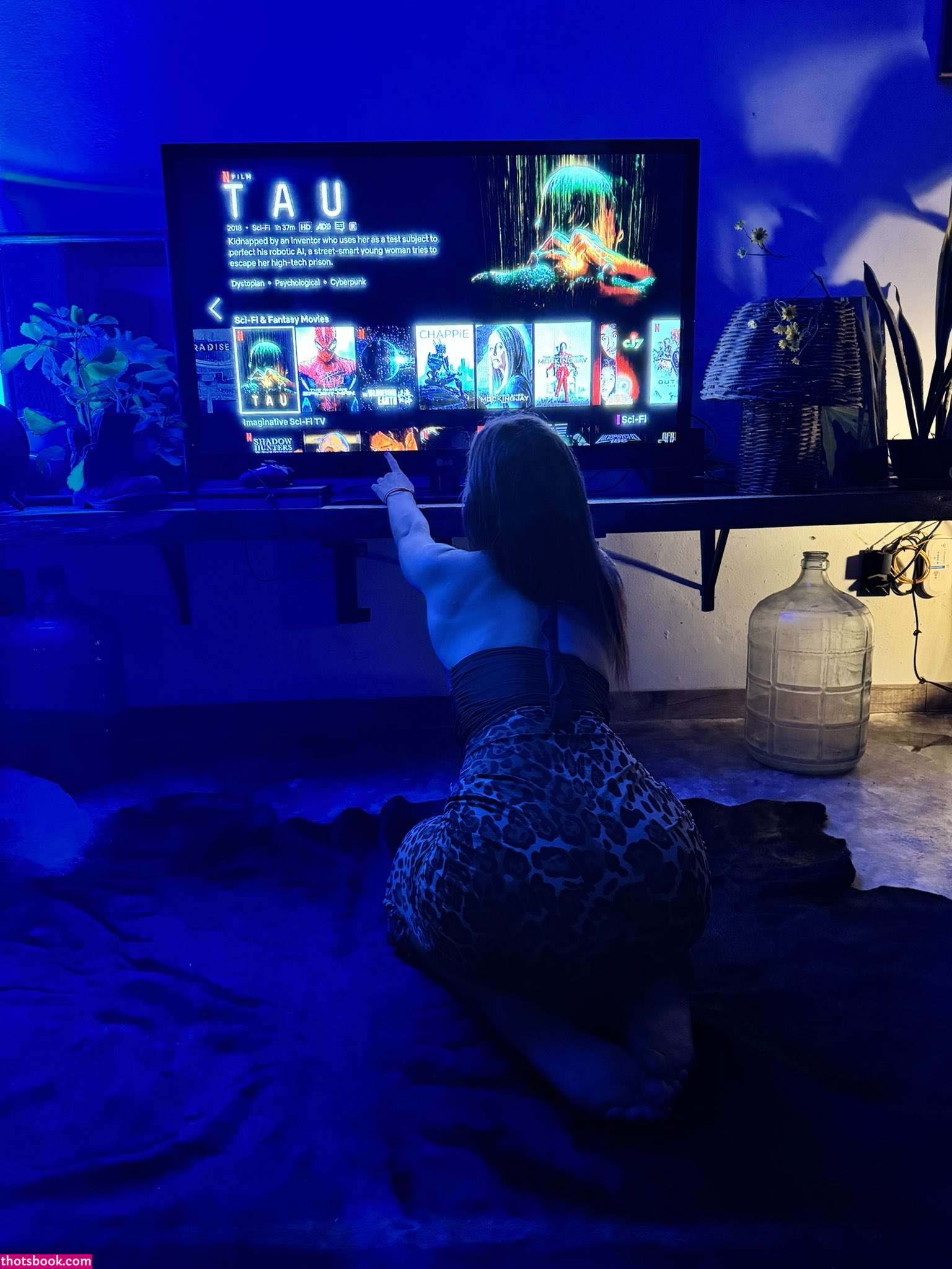 Ellie Leen Photo #790