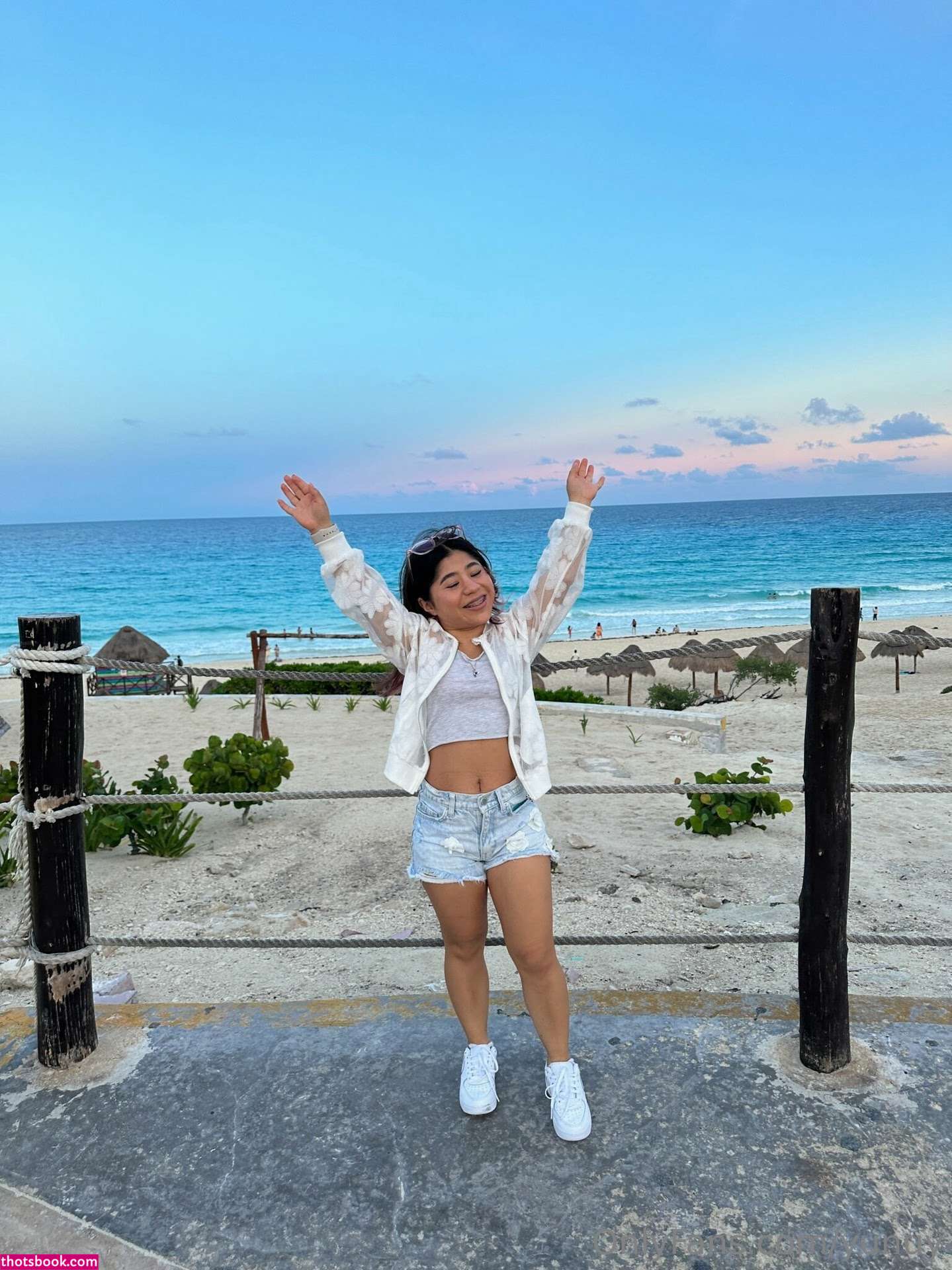 Yunuen Yared Photo #85