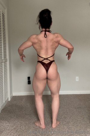 curlyexotic Photo #12